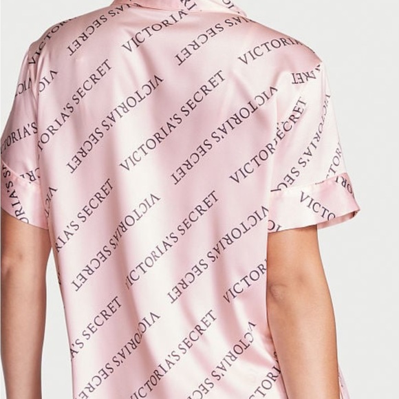 Brand New VS Satin Short Paiama Set (XL) & Bombshell Candle 10.2oz BUNDLE - Picture 6 of 9